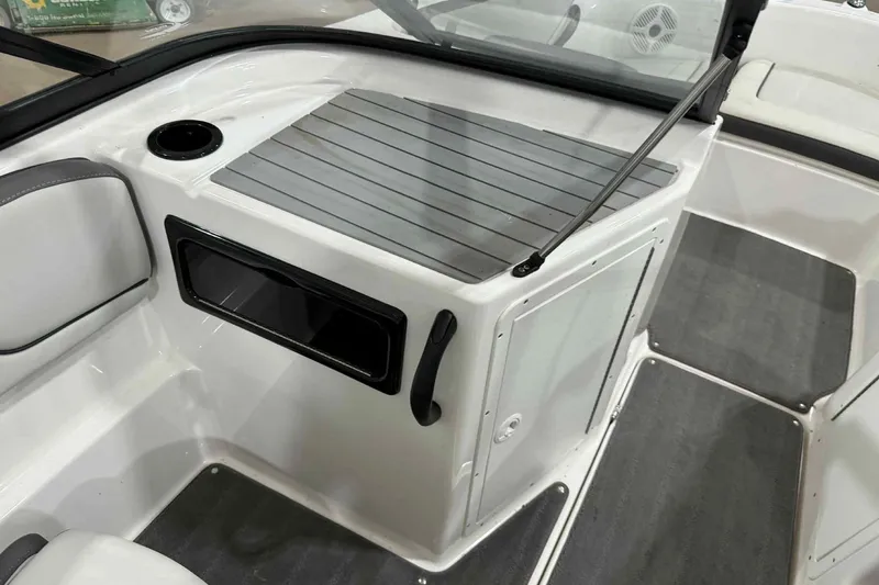 Slide: The Image of 2022 Yamaha Boats SX190 interior with sleek design and modern features. - 13