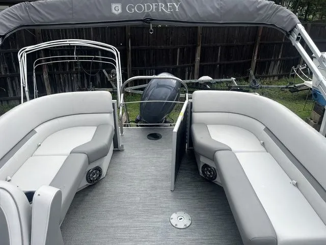 Slide: The Image of Godfrey Sweetwater 2286 SB 27 In. 2023 - 7