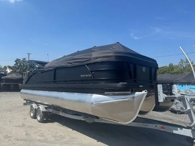 Slide: The Image of Godfrey Sweetwater 2286 SFL Tritoon - Yamaha 150 2026 - 10