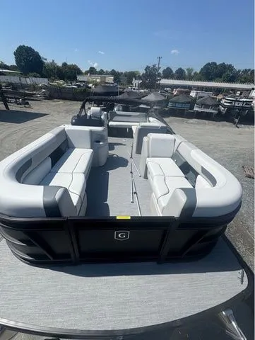 Slide: The Image of Godfrey Sweetwater 2286 SFL Tritoon - Yamaha 150 2026 - 6