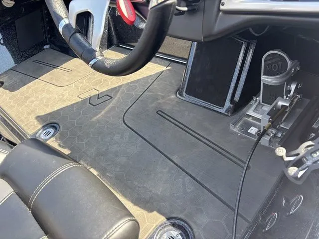 Slide: The Image of Nitro Z21 XL 2022 - 8