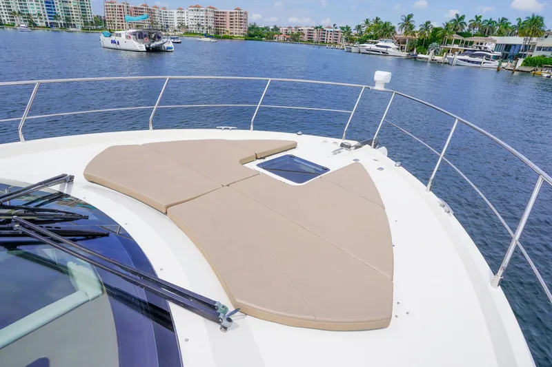 Slide: The Image of Bow sunpad - 14