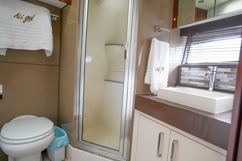 Slide: The Image of Master bathroom - 20