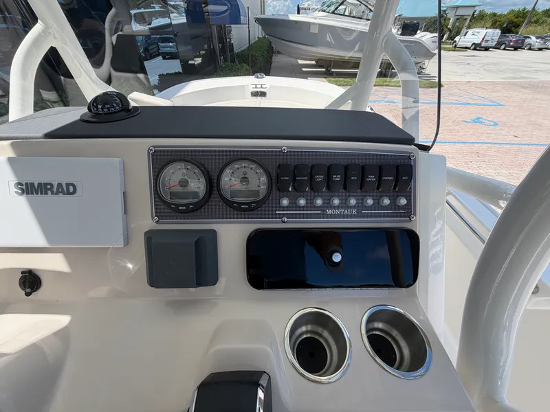 Slide: The Image of Boston Whaler 210 Montauk 2027 - 21