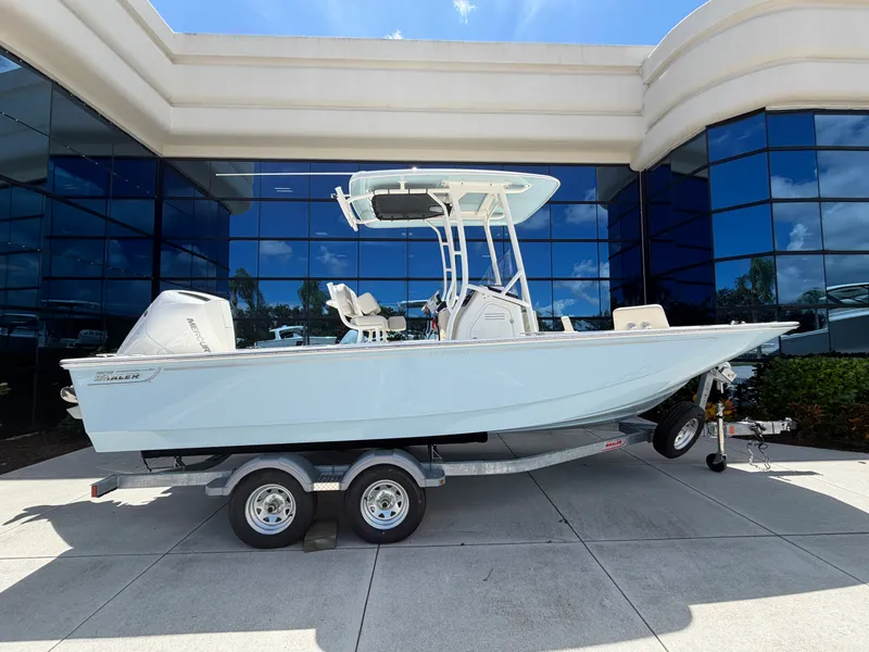 Slide: The Image of Boston Whaler 210 Montauk 2027 - 1