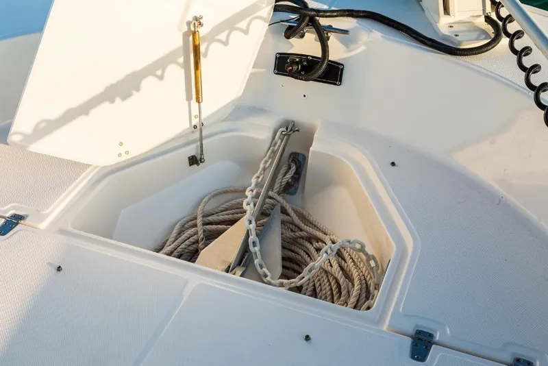 Slide: The Image of Boston Whaler 210 Montauk 2027 - 30