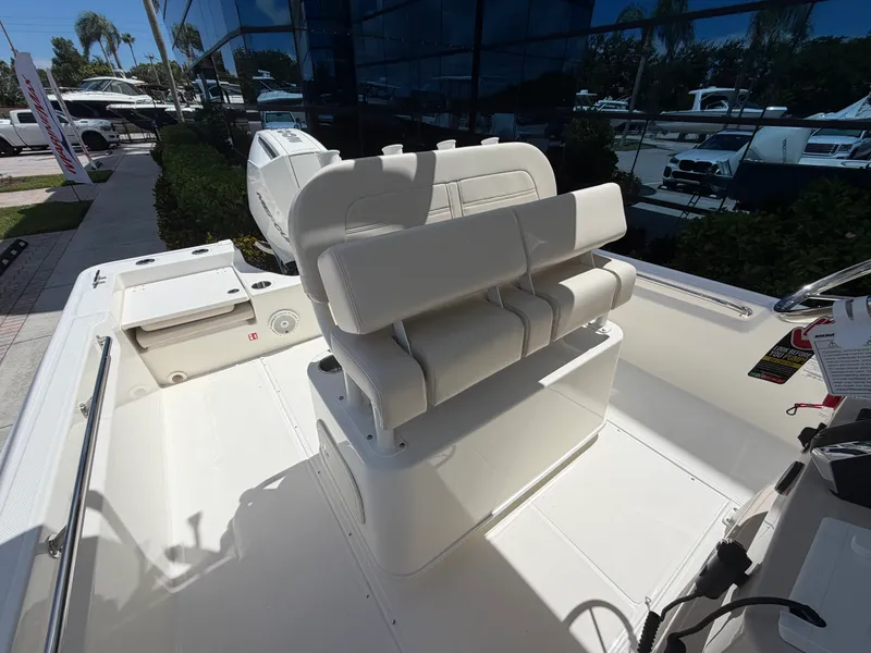 Slide: The Image of Boston Whaler 210 Montauk 2027 - 18