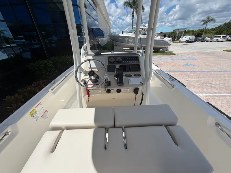 Slide: The Image of Boston Whaler 210 Montauk 2027 - 12