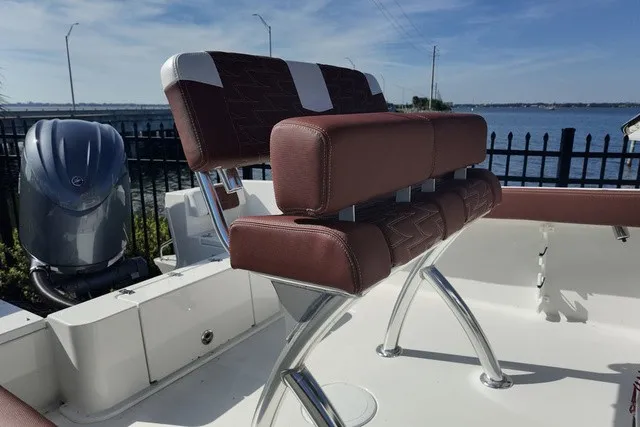 Slide: The Image of Parker Marine 210 Costal Elite 2026 - 4