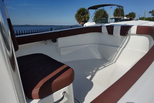 Slide: The Image of Parker Marine 210 Costal Elite 2026 - 2