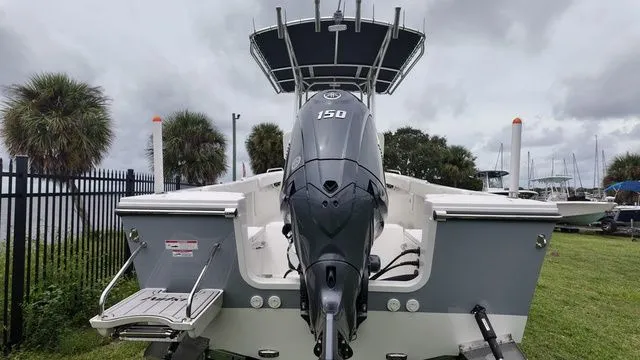 Slide: The Image of Parker Marine 210 Costal Elite 2026 - 2