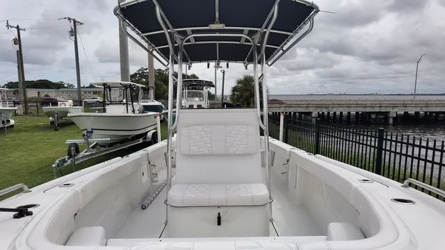 Slide: The Image of Parker Marine 210 Costal Elite 2026 - 4