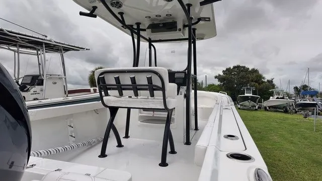 Slide: The Image of Parker Marine 230 Costal Elite 2026 - 4