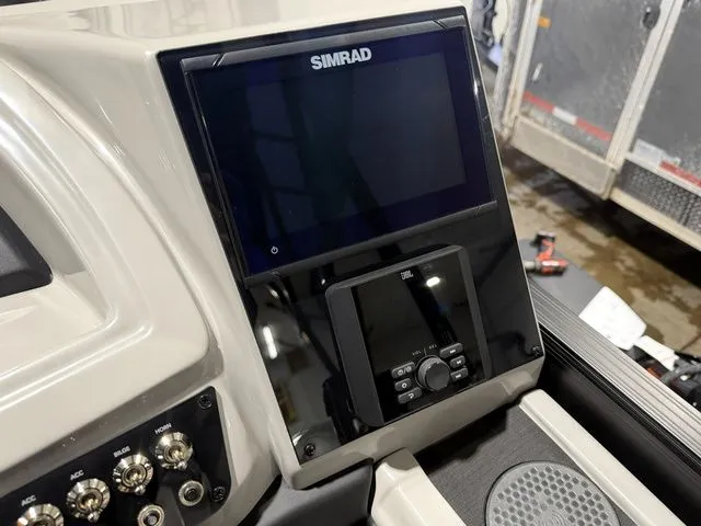 Slide: The Image of Simrad display on Barletta Cabrio 24UE 3T, year 2026. - 36