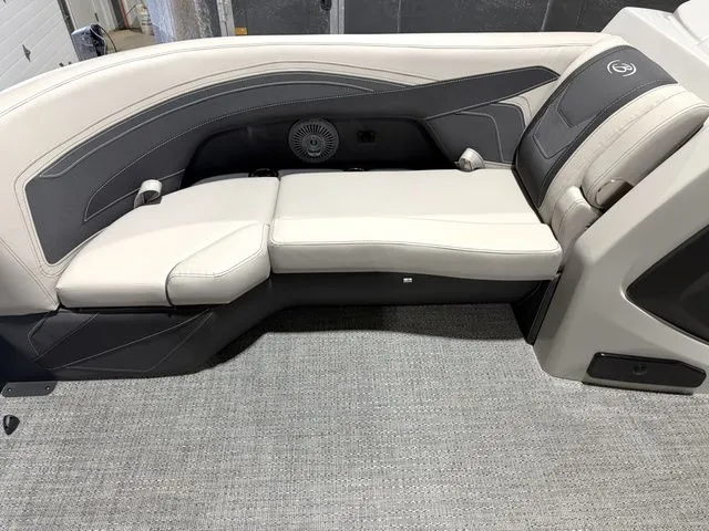 Slide: The Image of 2026 Barletta Cabrio 24UE 3T interior with luxurious seating. - 40