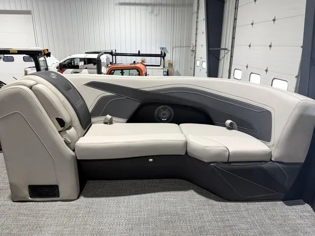 Slide: The Image of 2026 Barletta Cabrio 24UE 3T interior with luxurious seating. - 45