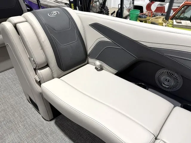 Slide: The Image of Luxurious seating in Barletta Cabrio 24UE 3T, 2026 model. - 46