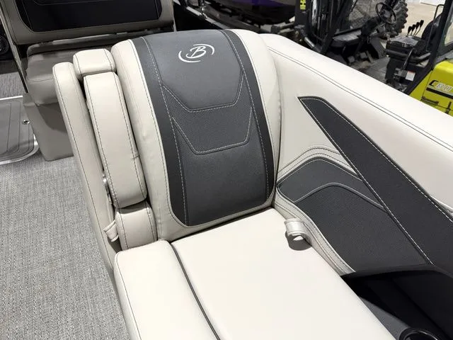 Slide: The Image of Luxurious seating in Barletta Cabrio 24UE 3T, 2026 model. - 48