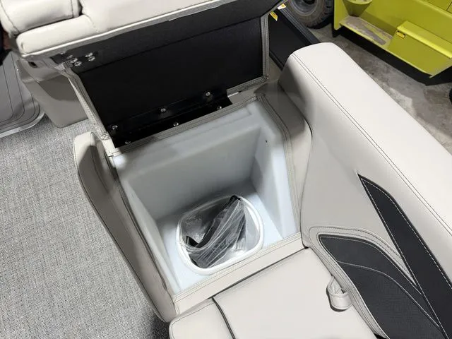 Slide: The Image of Barletta Cabrio 24UE 3T 2026 - 50