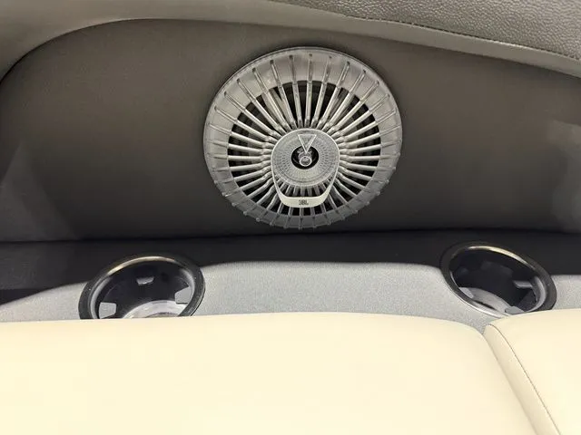 Slide: The Image of Barletta Cabrio 24UE 3T 2026 - 51