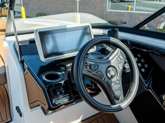 Slide: The Image of Yamaha 252SD 2024 - 16