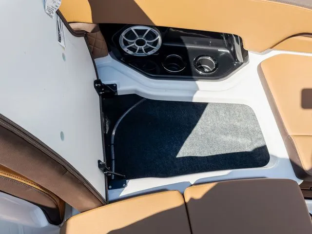 Slide: The Image of Yamaha 252SD 2024 - 22