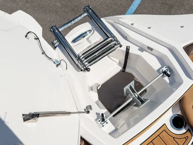 Slide: The Image of Yamaha 252SD 2024 - 23