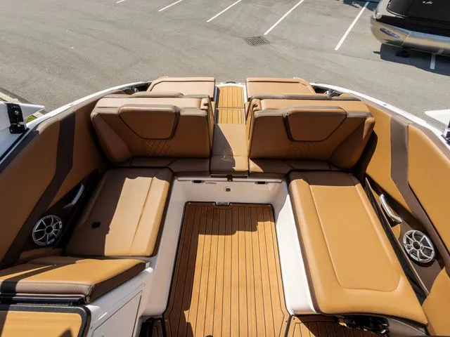 Slide: The Image of Yamaha 252SD 2024 - 5