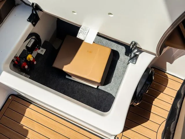 Slide: The Image of Yamaha 252SD 2024 - 9