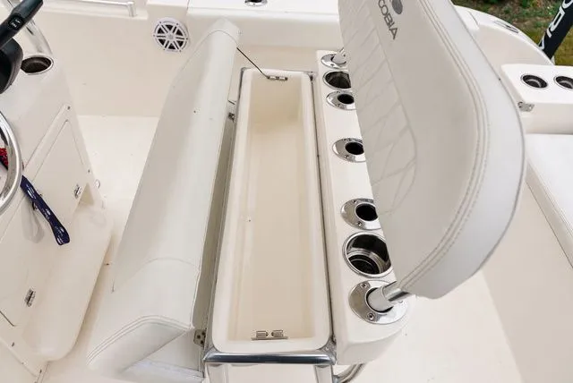 Slide: The Image of Cobia 220 Center Console 2022 - 10