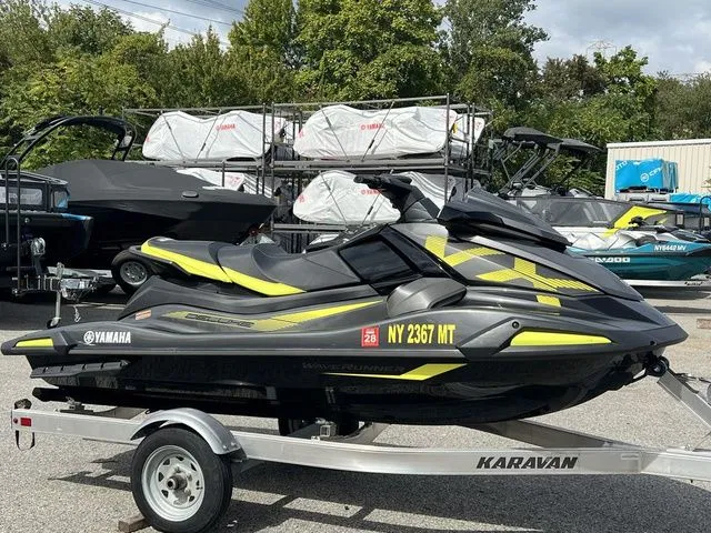 Slide: The Image of Yamaha VX Deluxe 2022 - 9