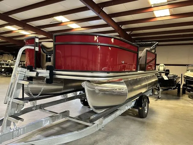 The Image of Lowe LF 172 2026 - 1