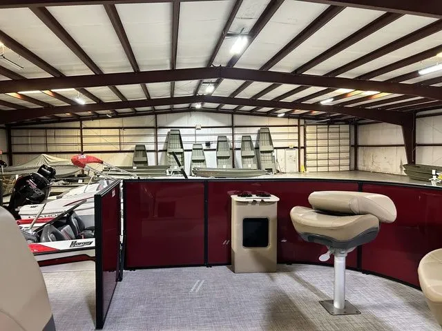 Slide: The Image of Lowe LF 172 2026 - 4