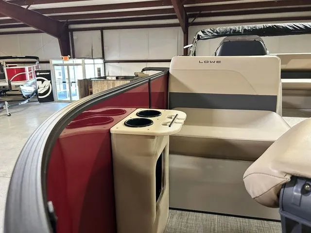 Slide: The Image of Lowe LF 172 2026 - 9