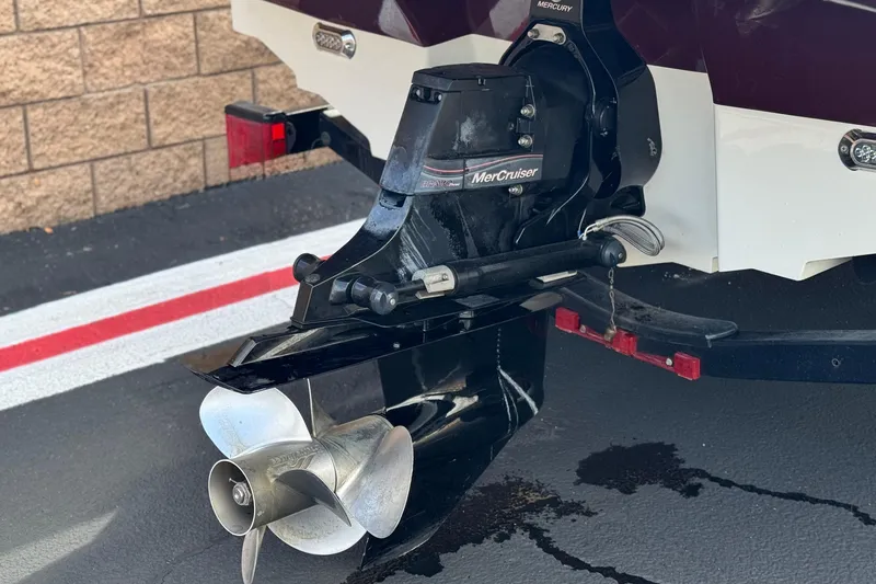 Slide: The Image of Rear view of a 2008 Sea Ray 200 Sundeck with MerCruiser engine. - 7