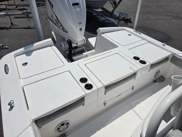 Slide: The Image of Regulator Marine 26XO 2021 - 35