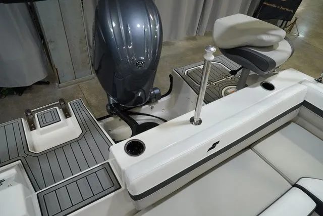 Slide: The Image of Starcraft SVX 191 OB 2026 - 14