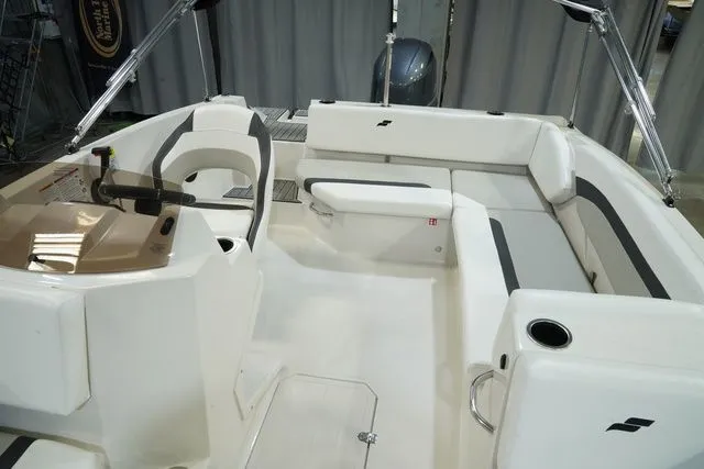 Slide: The Image of Starcraft SVX 171 OB 2026 - 12