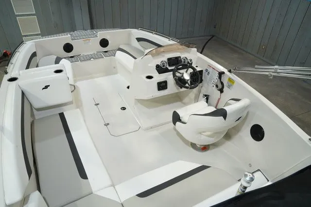 Slide: The Image of Starcraft SVX 171 OB 2026 - 18