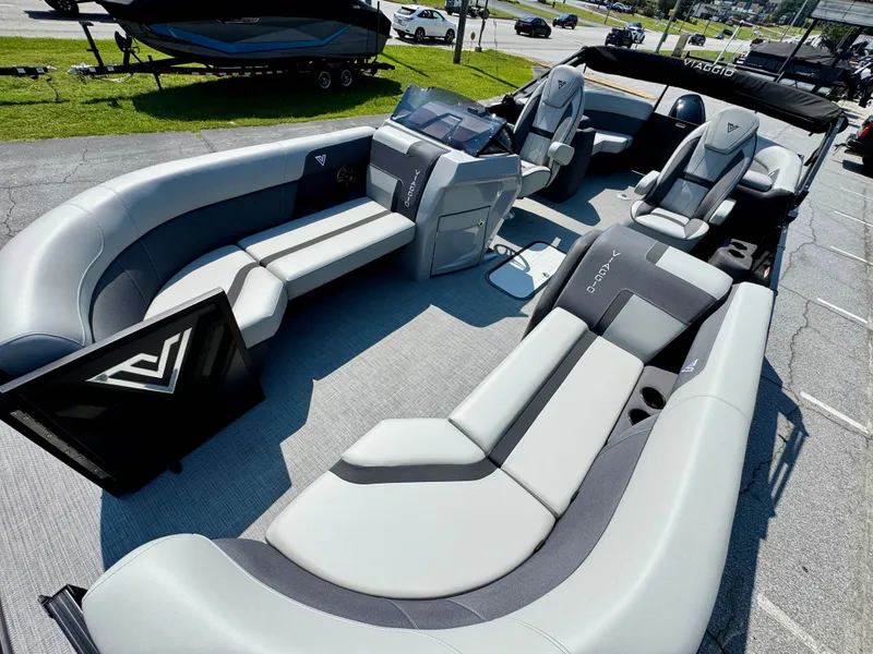 Slide: The Image of Viaggio x22u 2025 - 10