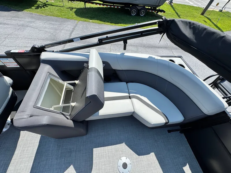 Slide: The Image of Viaggio x22u 2025 - 12