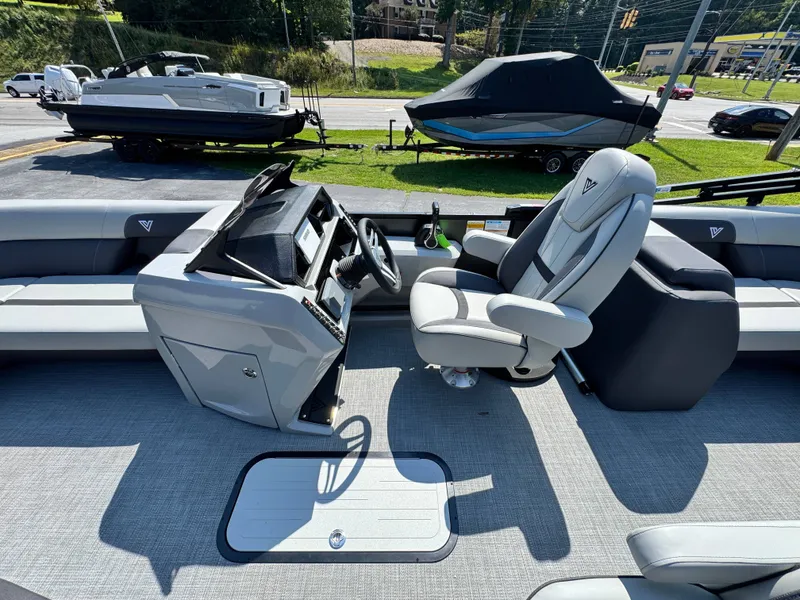 Slide: The Image of Viaggio x22u 2025 - 9