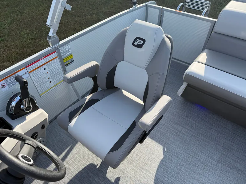 Slide: The Image of Princecraft Vectra 21 2026 - 9