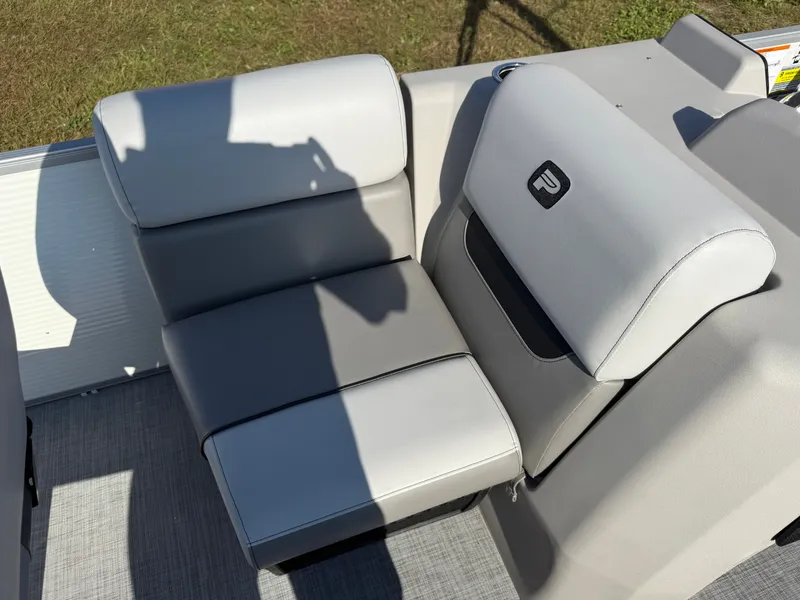 Slide: The Image of Princecraft Sportfisher 21-4S 2026 - 13