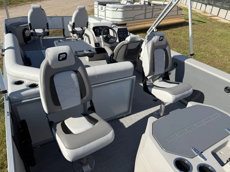 Slide: The Image of Princecraft Sportfisher 21-4S 2026 - 28