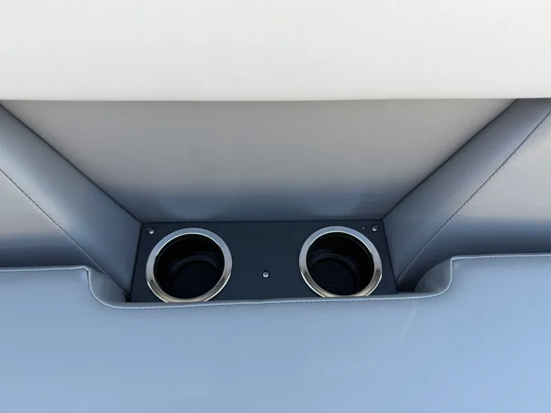 Slide: The Image of Princecraft Sportfisher 21-4S 2026 - 31