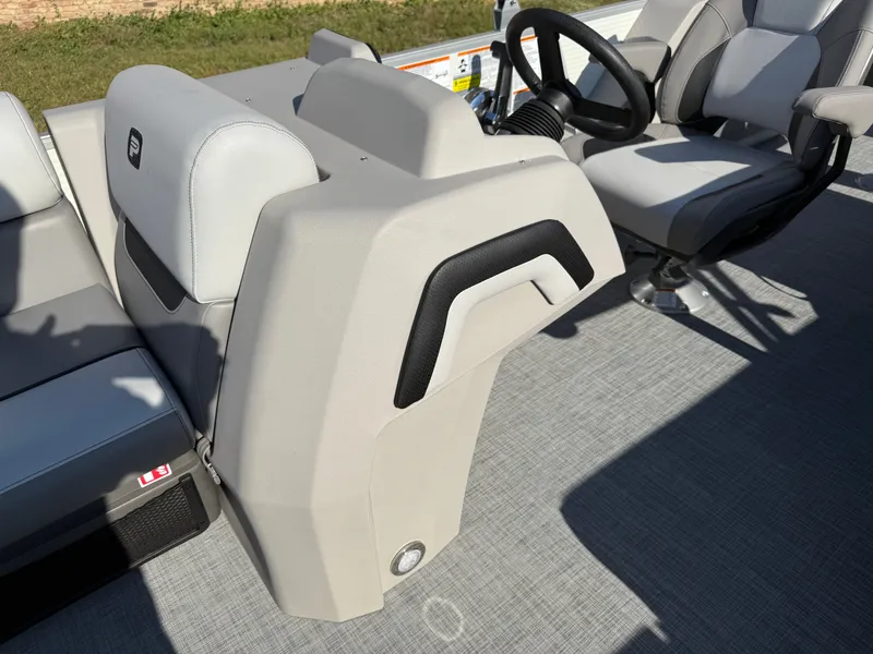 Slide: The Image of Princecraft Sportfisher 21-4S 2026 - 33