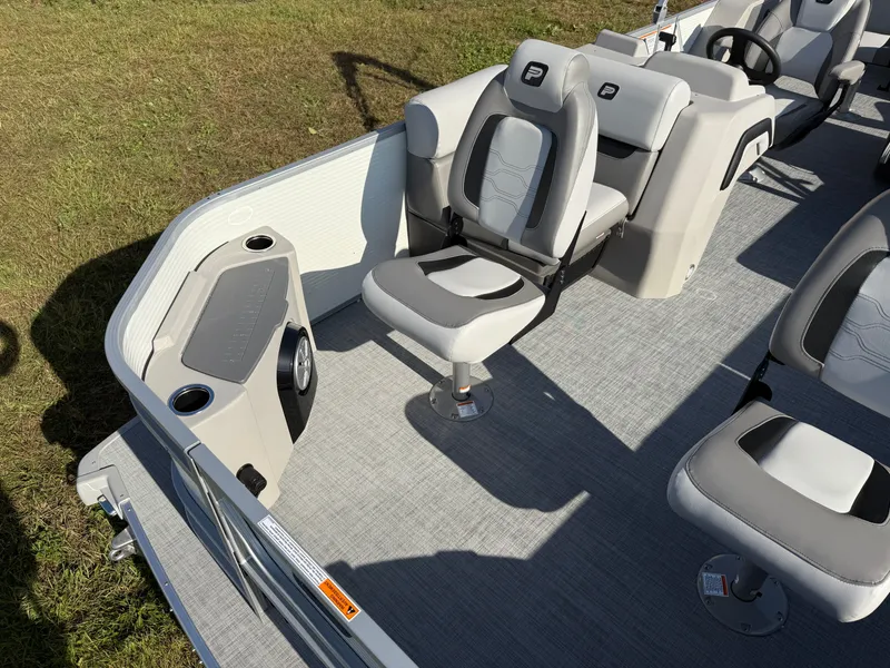 Slide: The Image of Princecraft Sportfisher 21-4S 2026 - 7