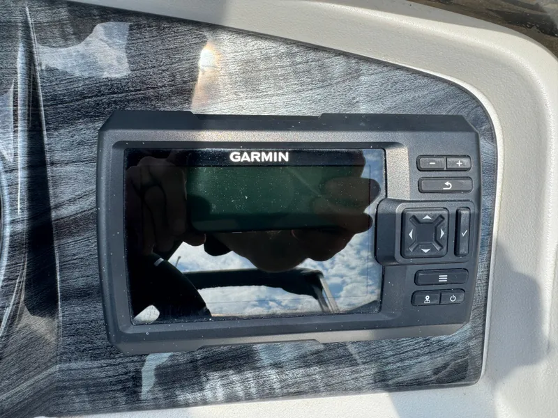 Slide: The Image of Avalon LSZ 150HP 2385 QL Tritoon $42995 2023 - 23