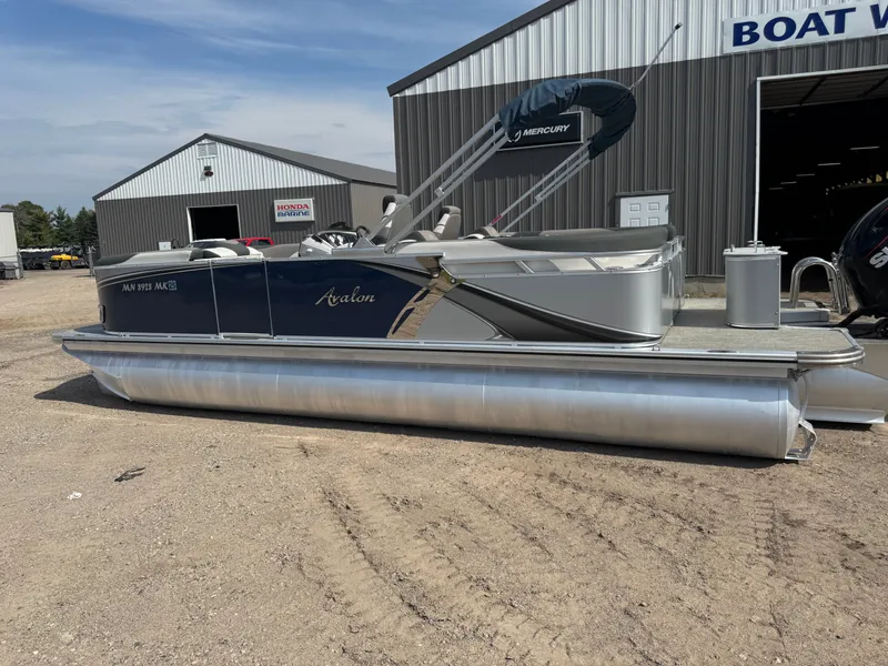 Slide: The Image of Avalon LSZ 150HP 2385 QL Tritoon $42995 2023 - 59